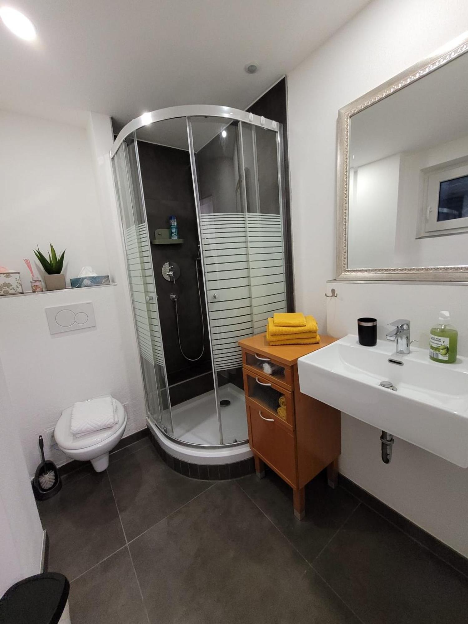 Grosszuegiges Appartement In Der Festspielstadt 바트헤르스필드 외부 사진
