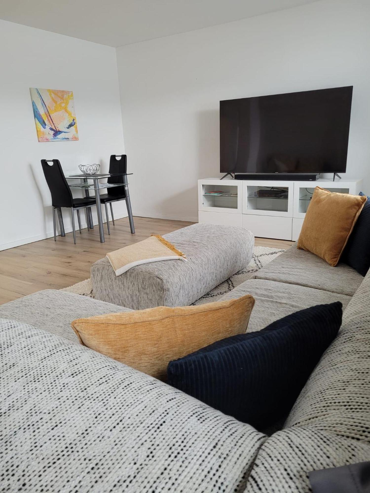 Grosszuegiges Appartement In Der Festspielstadt 바트헤르스필드 외부 사진